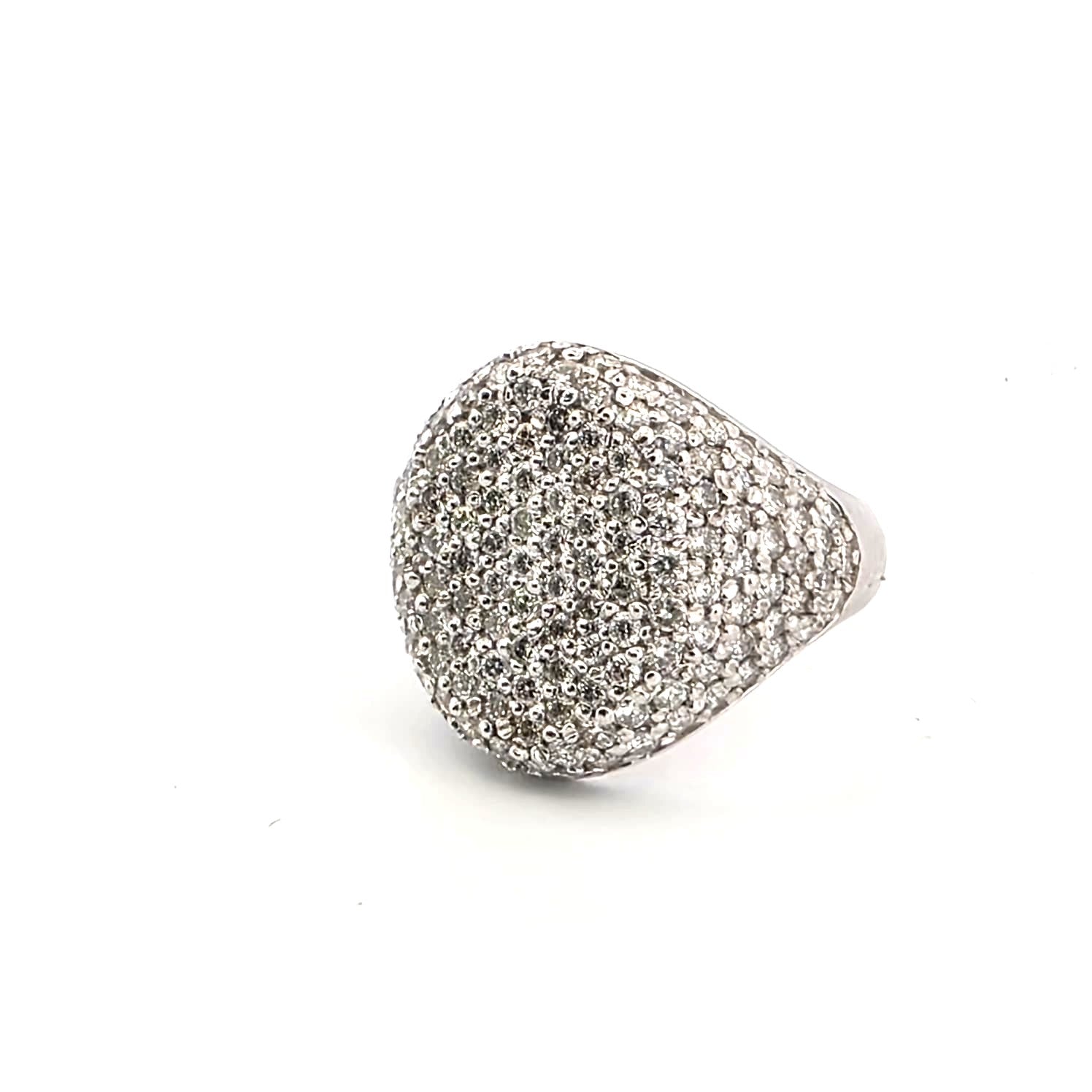 Anello moderno in oro bianco 18kt con diamanti