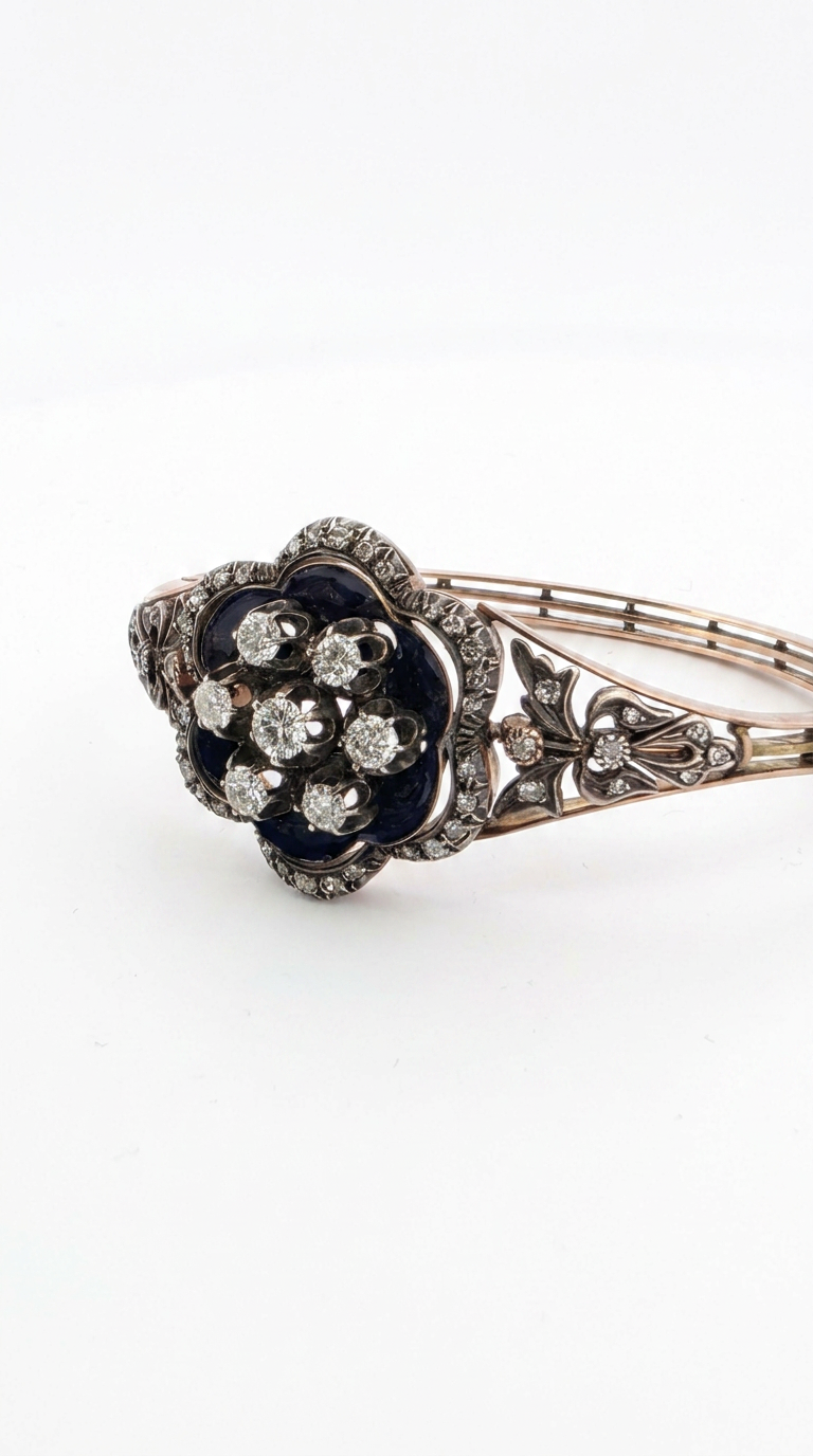 Bracciale vittoriano in oro basso e argento con diamanti e smalto blu