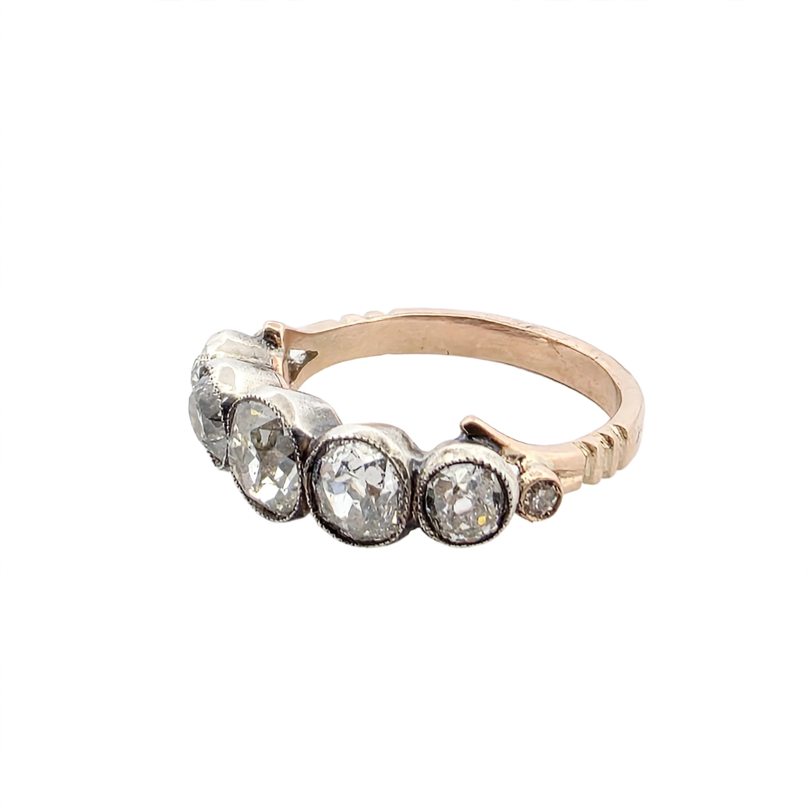 Anello in oro rosa 12kt con diamanti