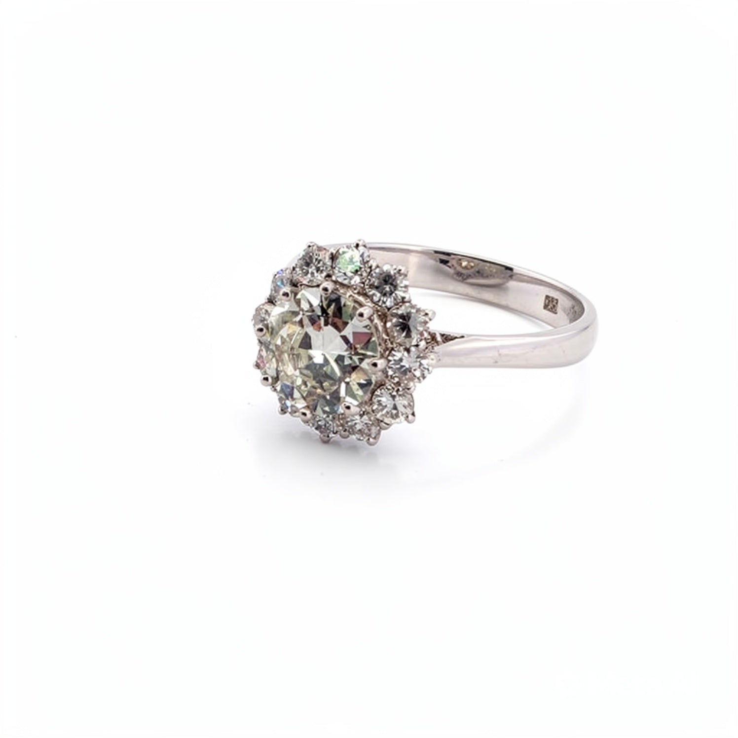Anello in oro bianco 18 Kt con diamanti