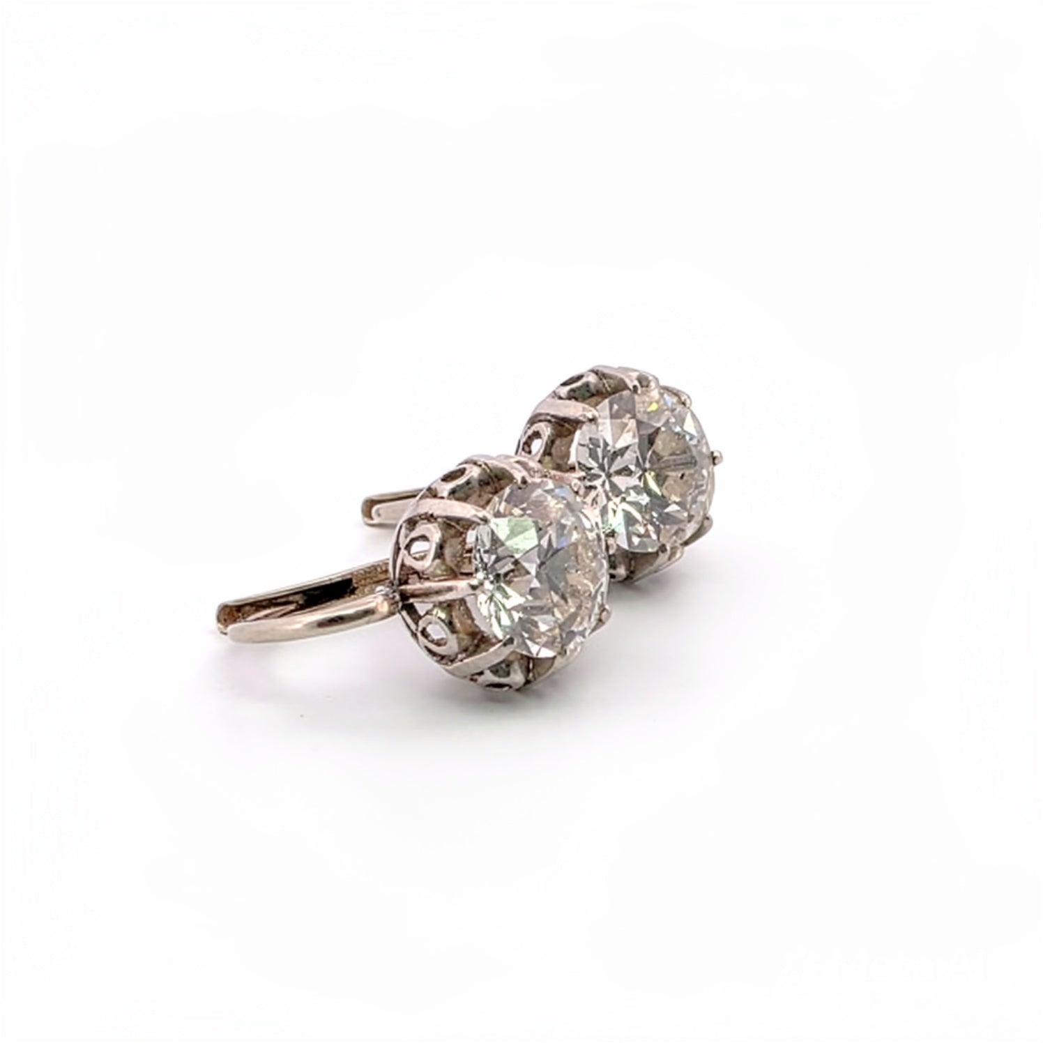 orecchini in oro bianco 18 Kt con diamanti