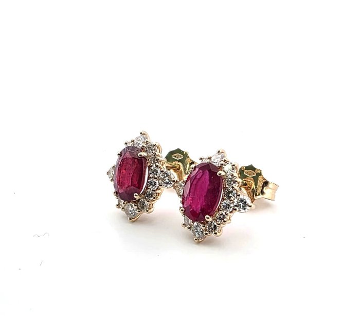 Orecchini in oro giallo 18kt con Rubini e Diamanti