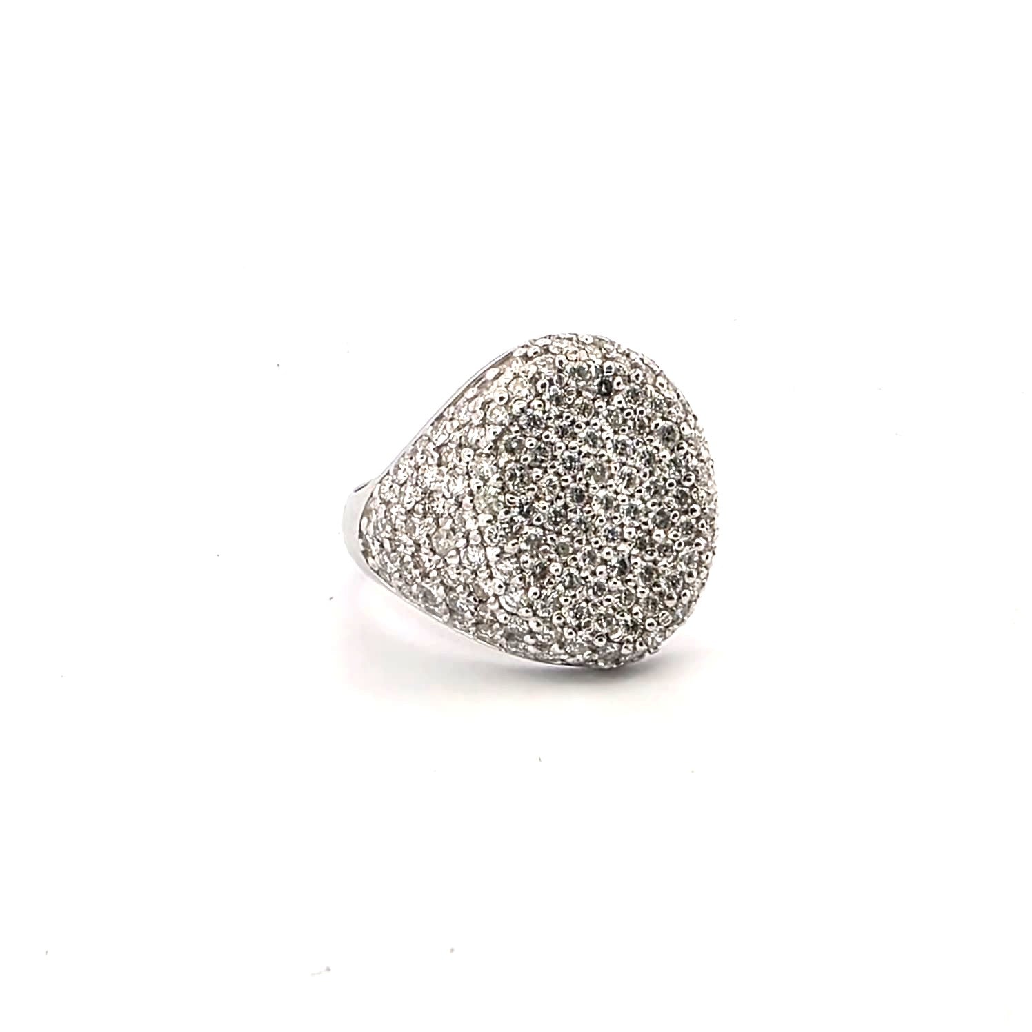 Anello moderno in oro bianco 18kt con diamanti