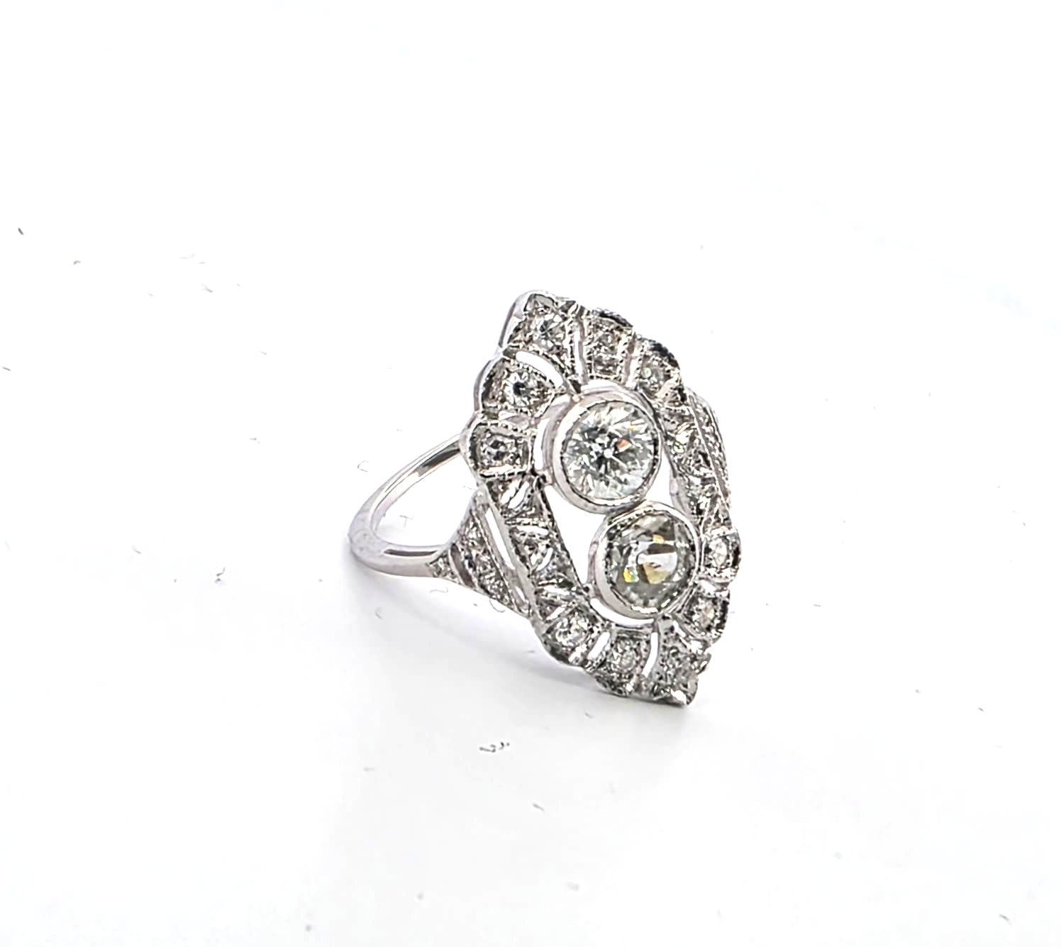 Anello in oro bianco 18kt con diamanti
