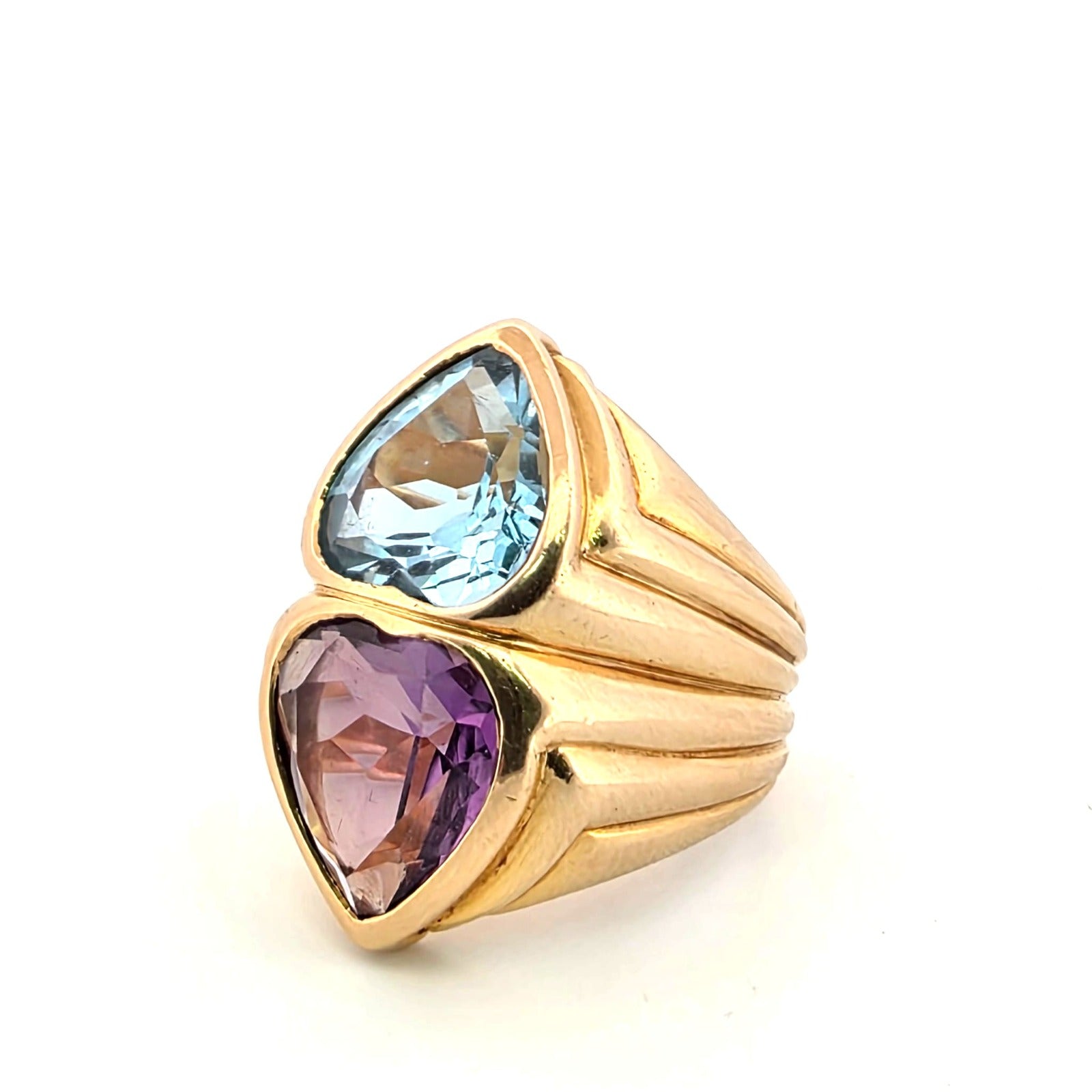 Anello in oro giallo 18kt massiccio con cuori di topazio e ambra