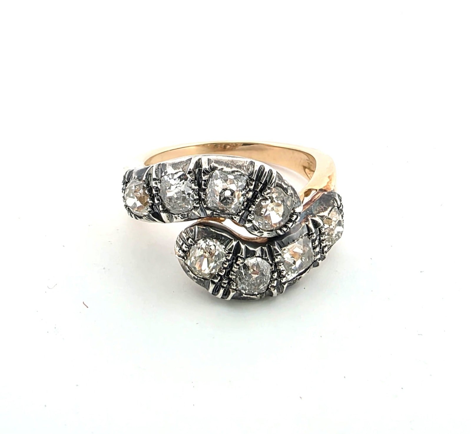 Anello in oro 12 Kt e argento con diamanti taglio vecchio