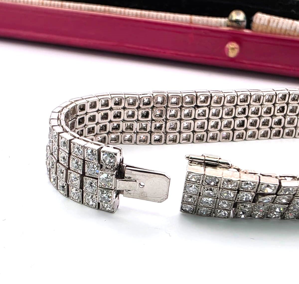 Splendido bracciale in platino con diamanti