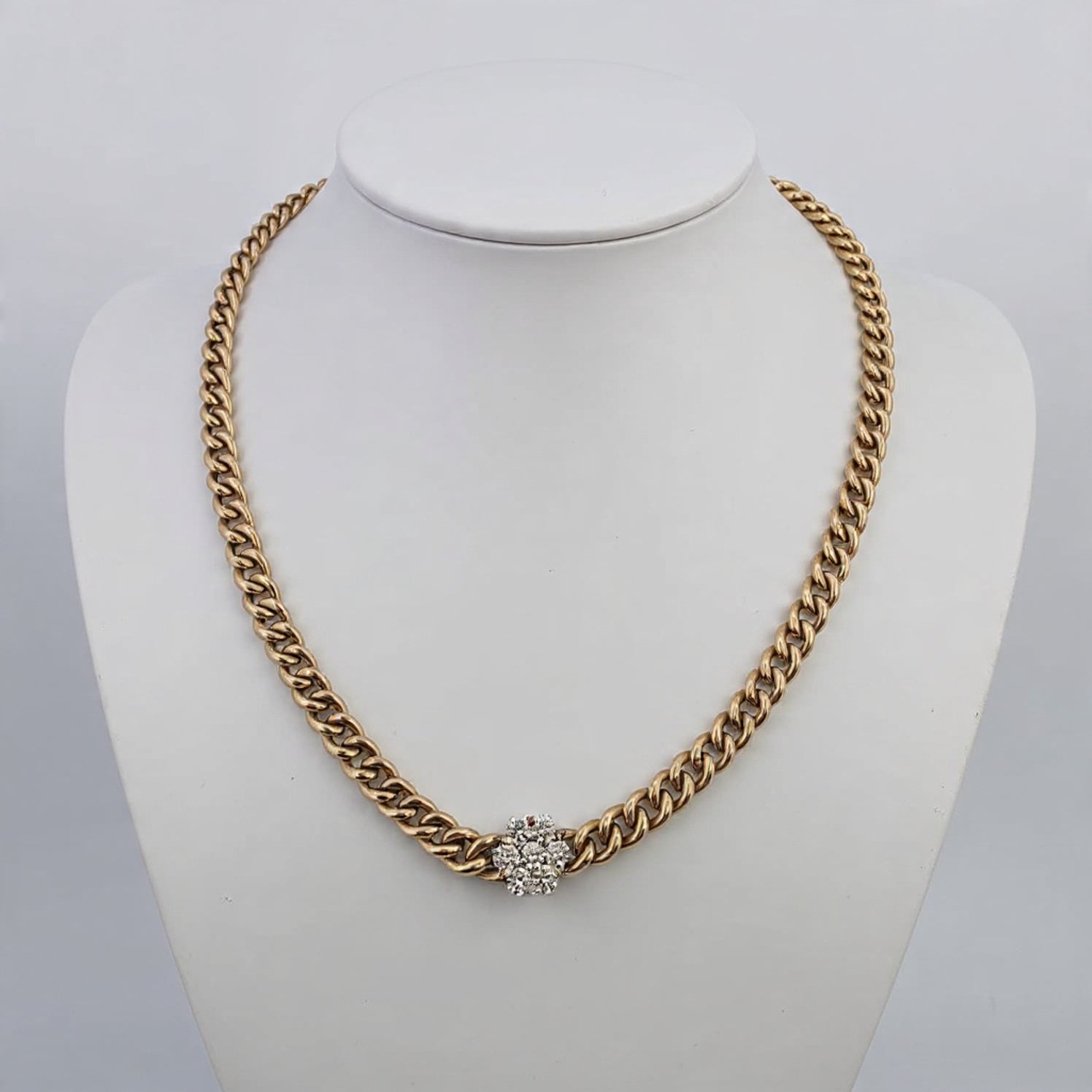 Collana in oro giallo 18kt con diamanti